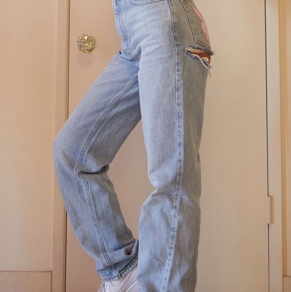 NWT Playboy Butt Rip Jeans - Picture 6 of 8